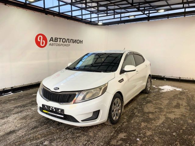 Купить б/у Kia Rio, 2014 год, 107 л.с. в Нижневартовске